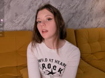 webcam girl shickshackshock live cam image #8973434