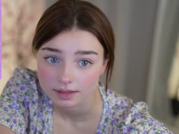 webcam girl floret_joy live cam image #7697283