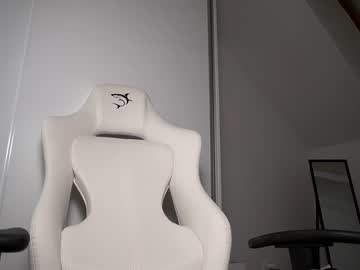 webcam girl aria_diaz live cam image #8587364
