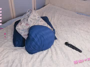 webcam girl flirtykitty_ live cam image #10935342