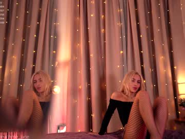 webcam girl peach_me live cam image #1362822
