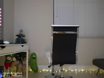 webcam girl ashley_benson1 live cam image #7922455