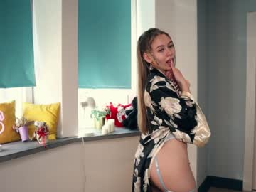 webcam girl aleksa_cutie live cam image #1702583