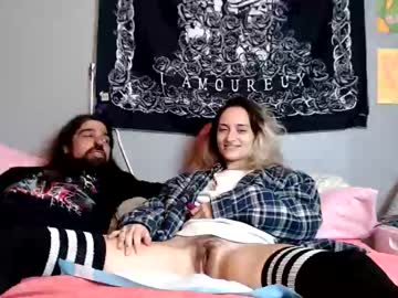 webcam couple stilldoingthings live cam image #439259