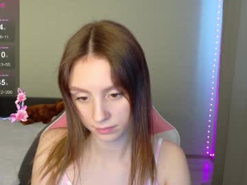 webcam girl julieqt live cam image #12425456