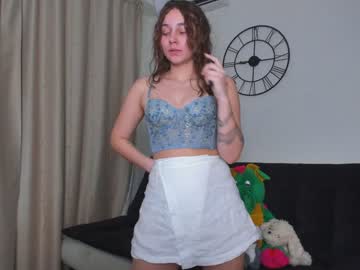 webcam girl eleonora_linn live cam image #4384028