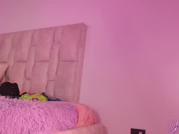 webcam girl giselle_js live cam image #11723630