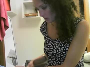 webcam girl milflucy live cam image #2079534