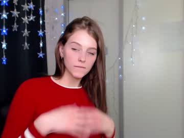 webcam girl lilliasweety live cam image #2312480