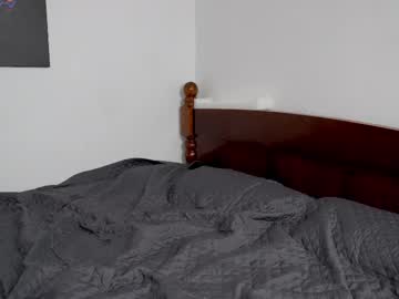 webcam couple foxeslovefoxes live cam image #12228046