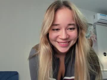 webcam girl kristyspiritedaway live cam image #7402856