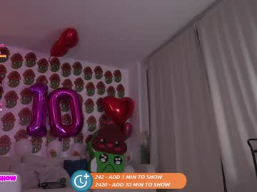 webcam girl hannahjames710 live cam image #12897645