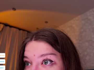 webcam girl coyness_geneva live cam image #8982994