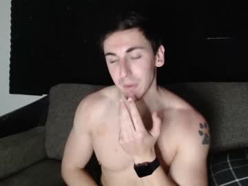 webcam man zach_rhyder live cam image #2265912