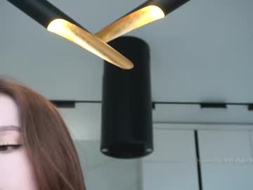 webcam girl hecola live cam image #12341920