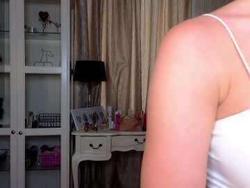 webcam girl cute_fox_girl live cam image #12864756