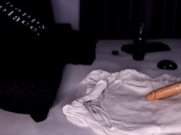 webcam girl dee_waters live cam image #9058024
