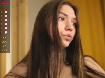 webcam girl angels_kiss live cam image #5414896