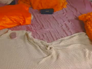 webcam girl sluttypawg444 live cam image #11892579