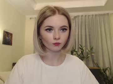 webcam girl yvaine777 live cam image #1160271
