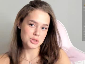 webcam girl brittcubitt live cam image #8736445
