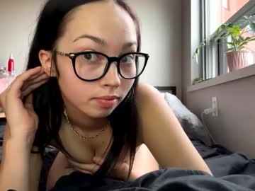 webcam girl pprincesskyliee live cam image #11138390