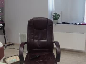 webcam girl agelina_summer live cam image #9455237
