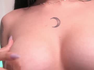 webcam girl nicdani_1 live cam image #10673569