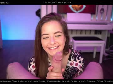 webcam girl hermione_potter_couple live cam image #2288091