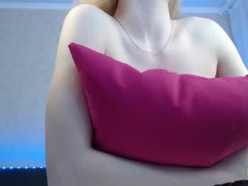 webcam girl adrykilly live cam image #3407818