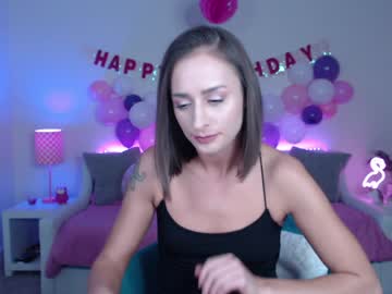 webcam girl holihurricane live cam image #1308086