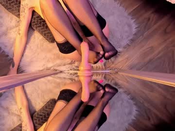 webcam girl hotfallingdevil live cam image #12266344