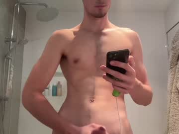 webcam man robertmontana17 live cam image #8439255