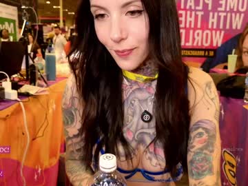 webcam girl harliequinnx live cam image #11242246