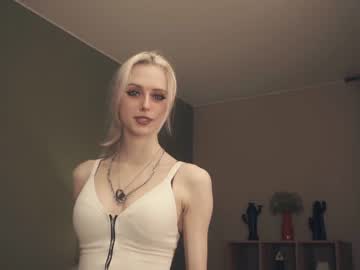 webcam girl audreycarvin live cam image #8691286