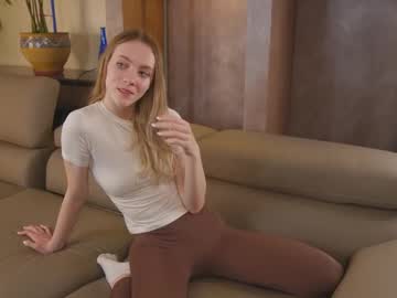 webcam girl sunnivaharder live cam image #12237548
