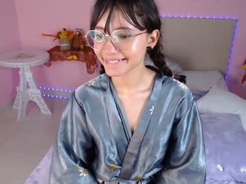 webcam girl little_effy18 live cam image #751634