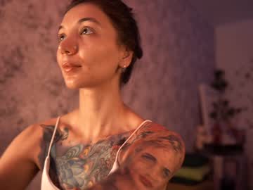 webcam girl kronniekray live cam image #1409601