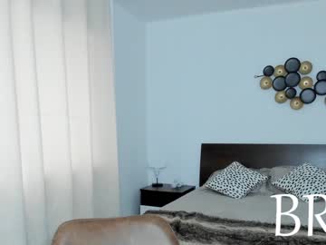 webcam girl emilyn_keating live cam image #88218