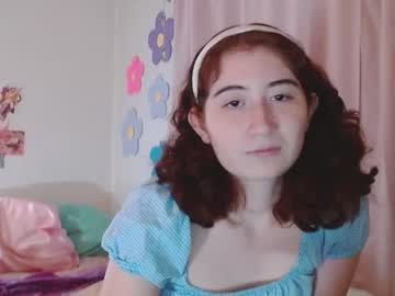 webcam girl hello_strawberry69 live cam image #122519