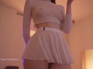 webcam girl milanabaileys live cam image #9690797