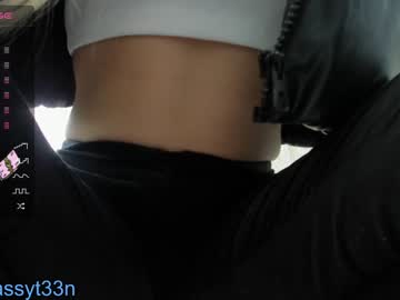 webcam girl sassyt33n live cam image #7540949