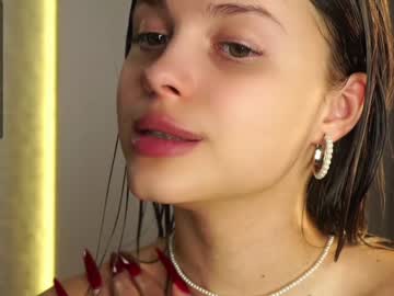 webcam girl a_whole_eternity live cam image #9415469