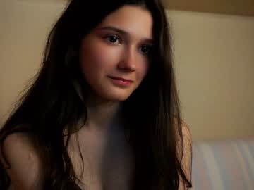 webcam girl alicemirold live cam image #2757411