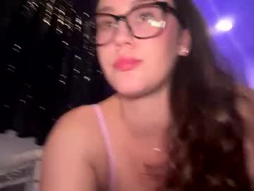 webcam girl kittybabyoxox live cam image #10798665