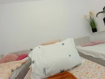 webcam girl ehotlovea live cam image #12796363
