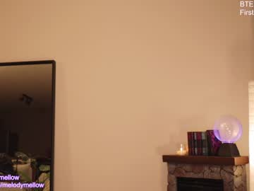 webcam girl in_tune live cam image #6179922