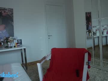 webcam girl erikabee live cam image #4316015