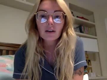 webcam girl lulu22199 live cam image #9982849