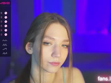 webcam girl angels_kiss live cam image #4306507